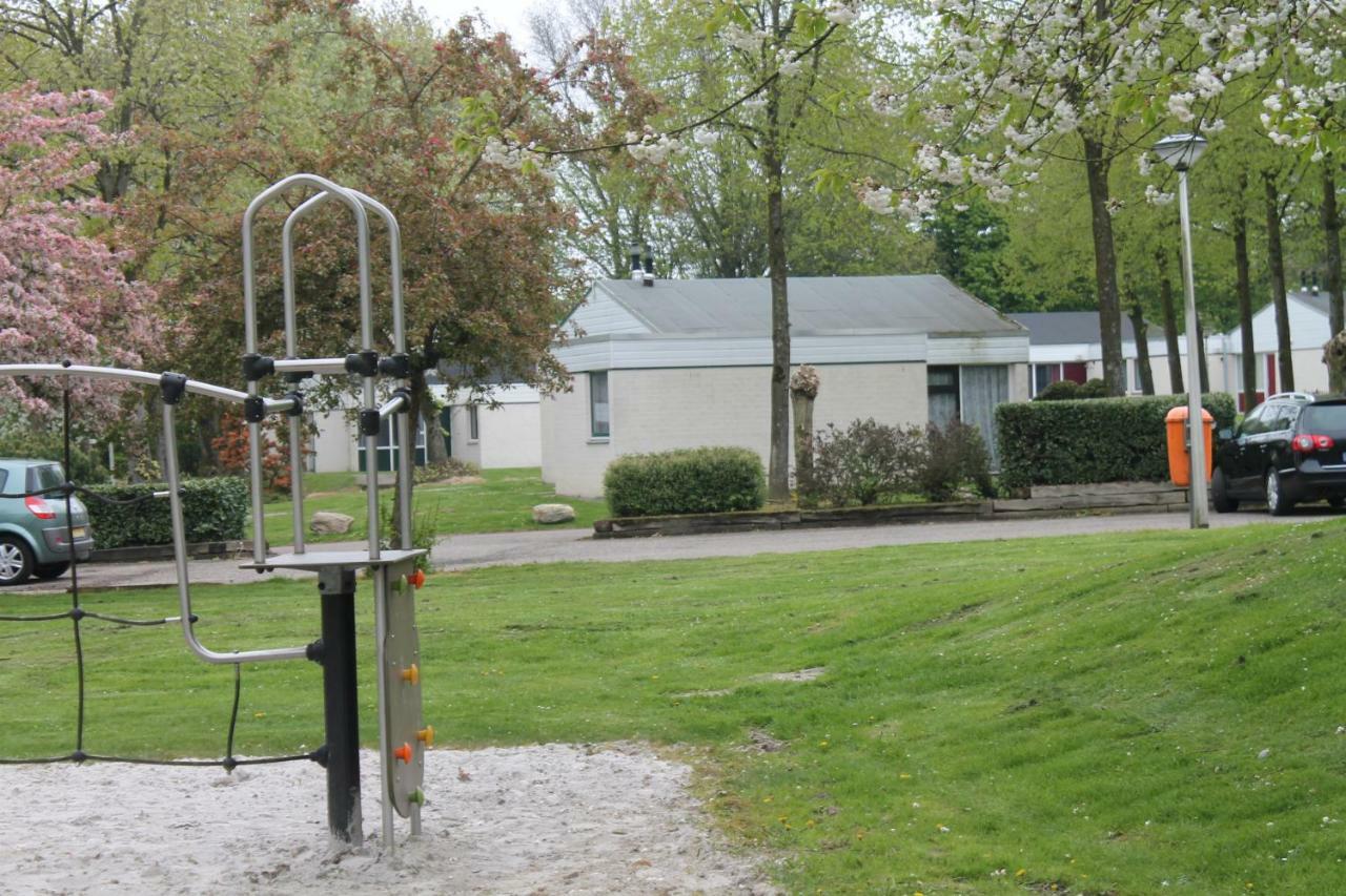 Rustige, Gelijkvloerse Vakantiewoning Met 2 Slaapkamers In Simpelveld, Zuid-Limburg Exterior foto